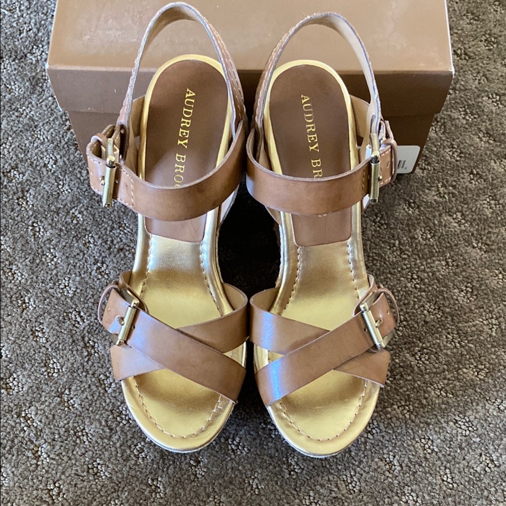 Audrey Brooke Tan Sandals Elegant Comfort